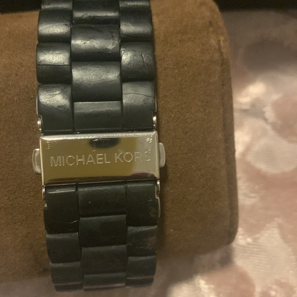 Men Michael Kors watch - Picture 3 of 3